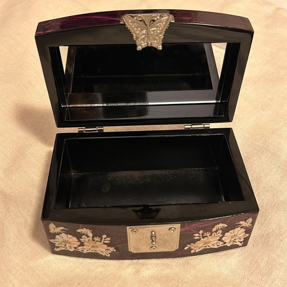 Vintage Mother of Pearl Inlay Jewelry Lacquer Box With Mirror - Picture 2 of 4